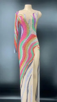 Spilgts, Krāsains Rhinestones Sexy Vienas Piedurknes Garu Šķēlumu Kleita Sievietēm Vakara Puse Apģērbu Skatuves Dziedātāja Kostīmi Balli Valkā